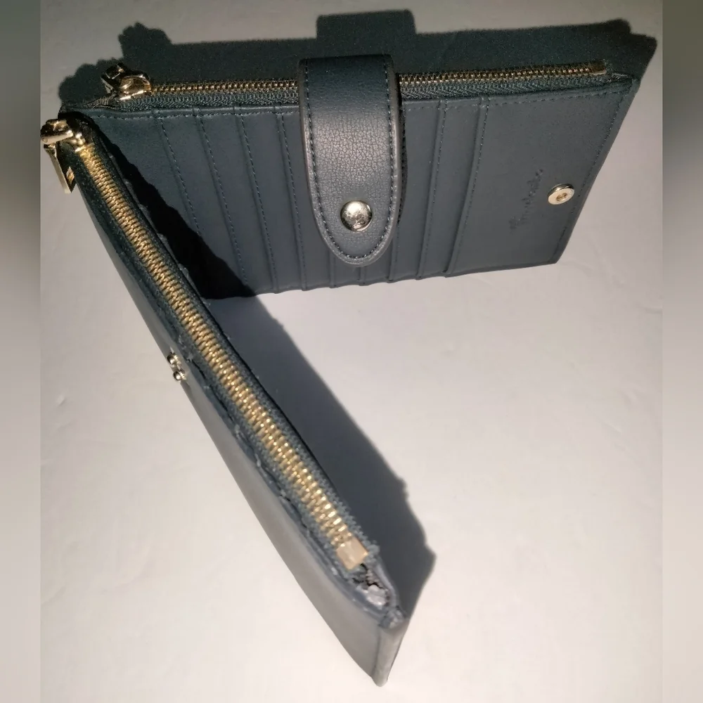 Travelambo (Navy) VeganLeather Multi Zip & Slip Pocket Expandable Travel Wallet